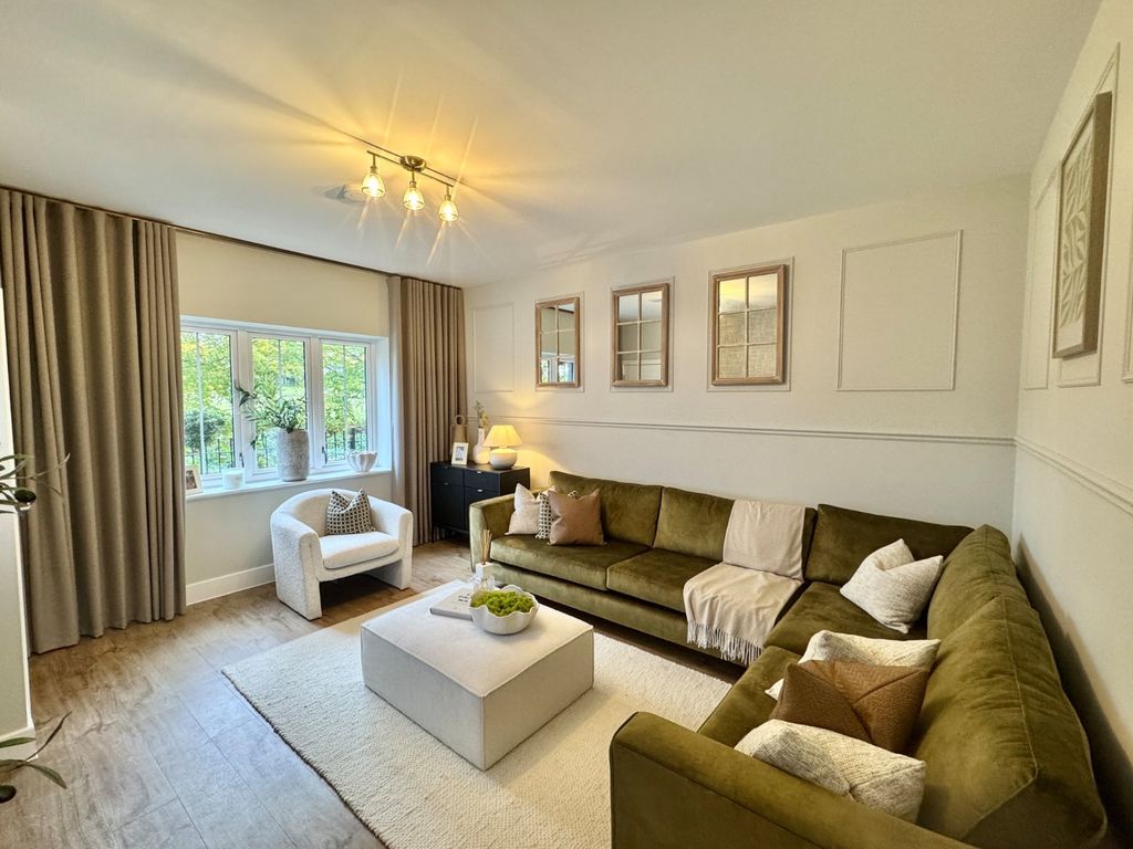 Property photo 3 of 12 Living Room