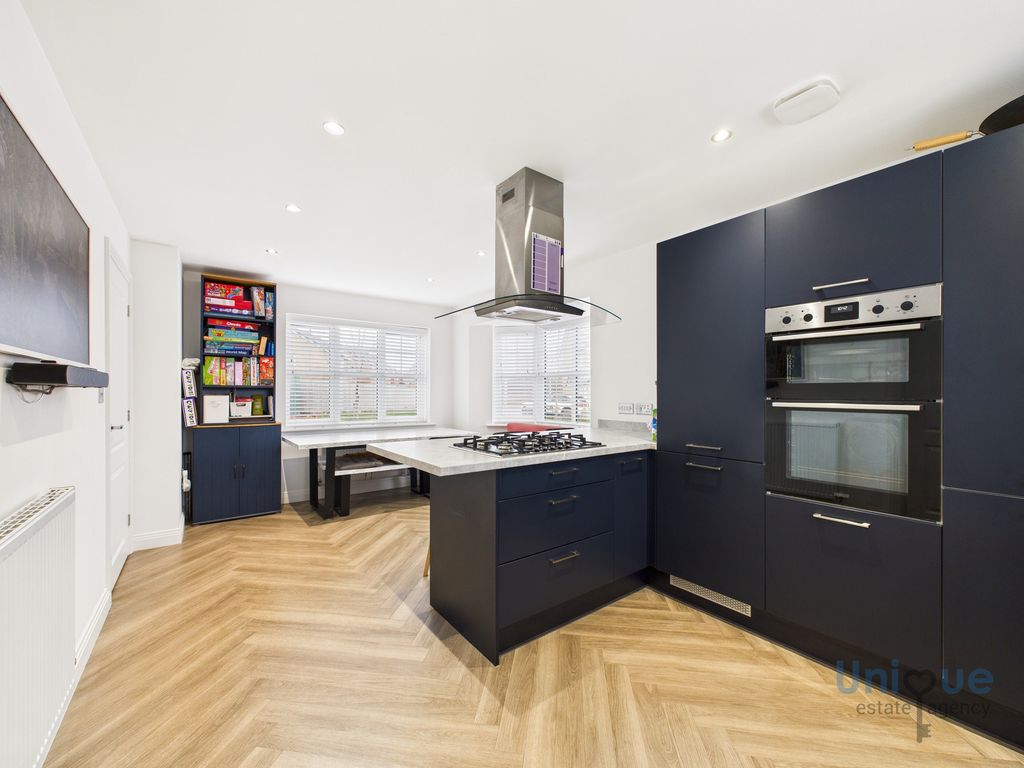 Property photo 3 of 25