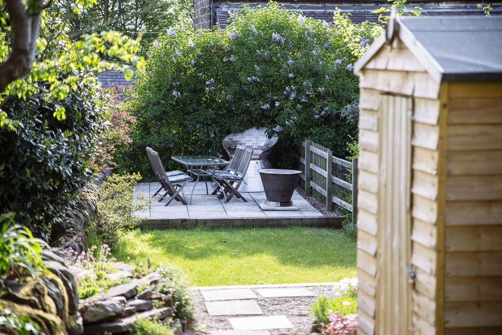 Property photo 3 of 26 Penn 17.Jpg