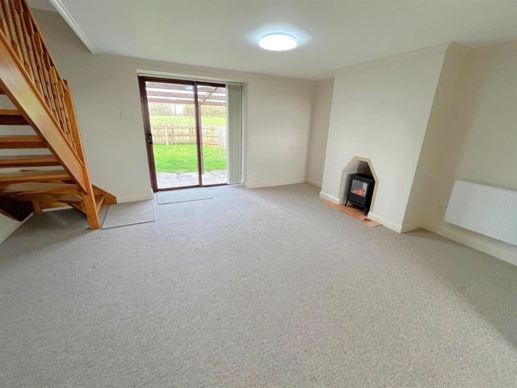 Property photo 2 of 14 Sitting Room