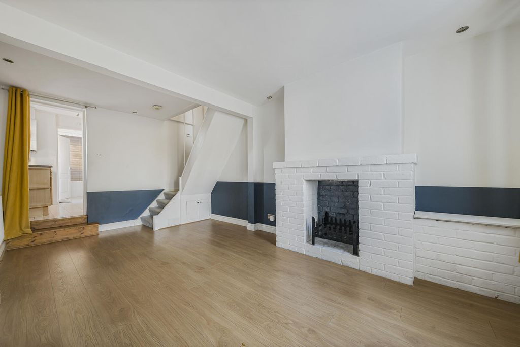 Property photo 3 of 12 Living Room