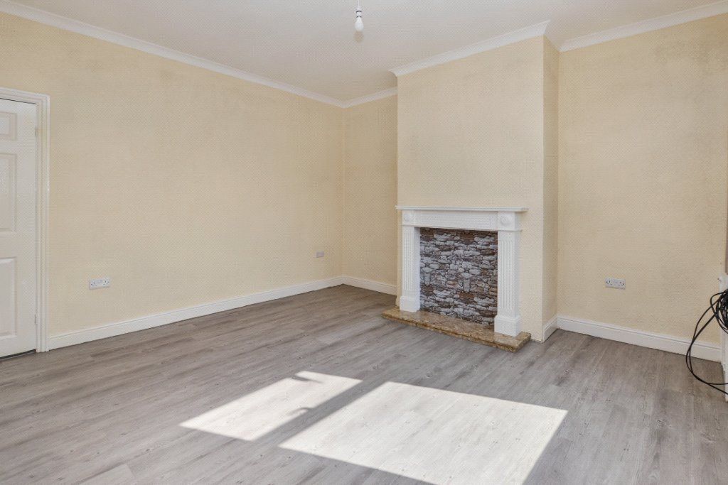 Property photo 2 of 10 Picture No. 11