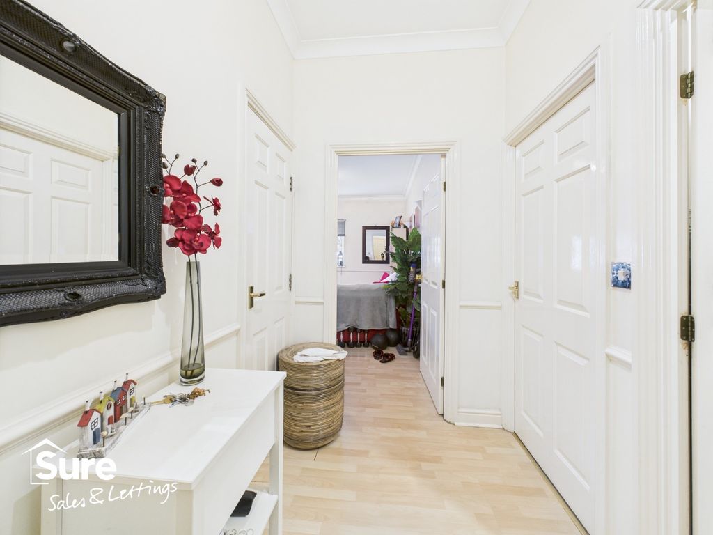 Property photo 3 of 18 1015043