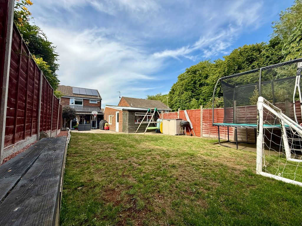 Property photo 3 of 13