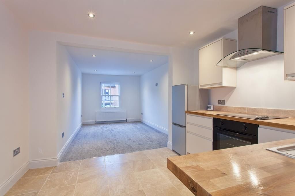 Property photo 2 of 5 Kitchen