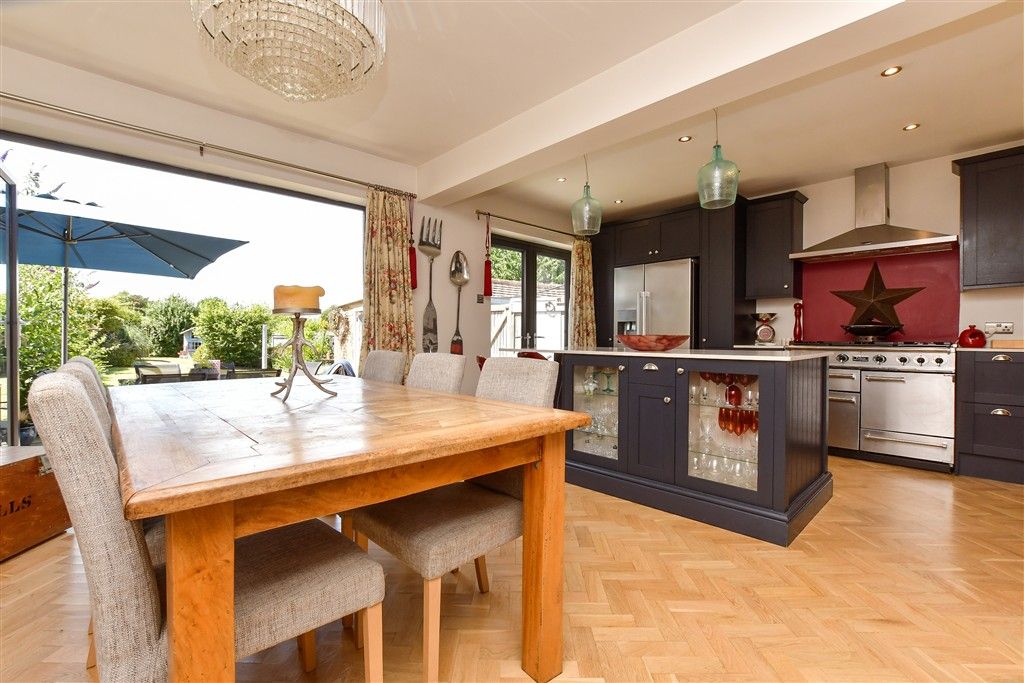Property photo 3 of 12 Kitchen / Diner
