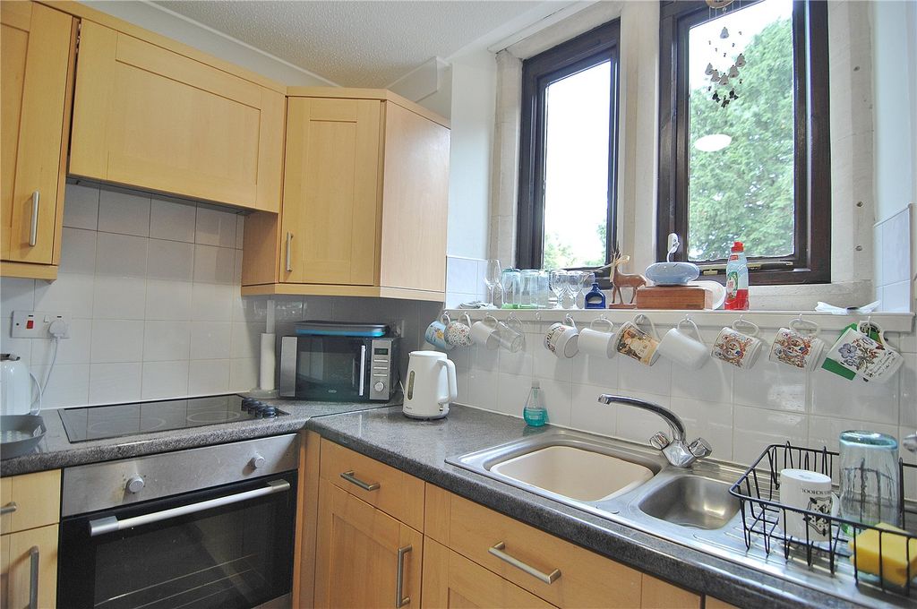 Property photo 3 of 9 Picture No. 14