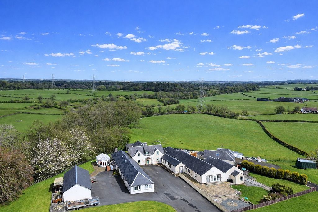 Property photo 3 of 44 Photo 46