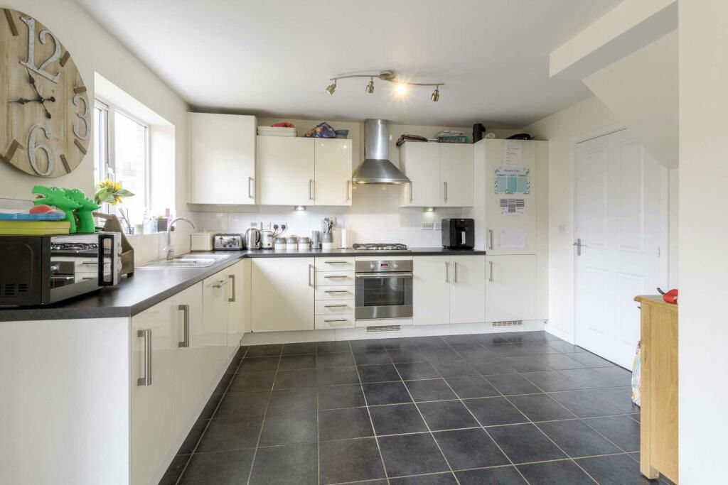 Property photo 2 of 14 Kitchen/Diner