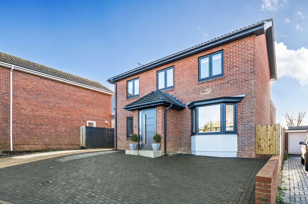 Property photo 1 of 18 1396049-2-695E622...