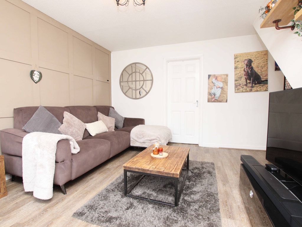 Property photo 3 of 11