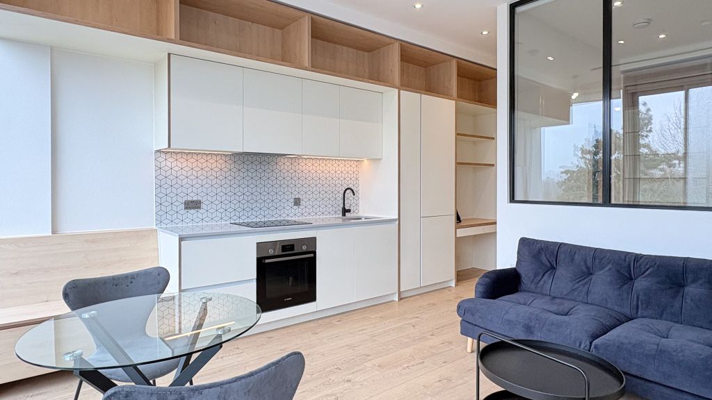 Property photo 2 of 17 Kitchen