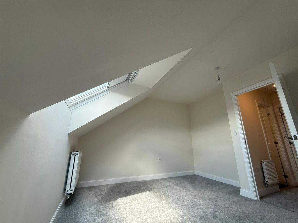 Property photo 2 of 55 0d718Bc0-7c14-4443-Bbba-4Ae7B180Af40.Jpg