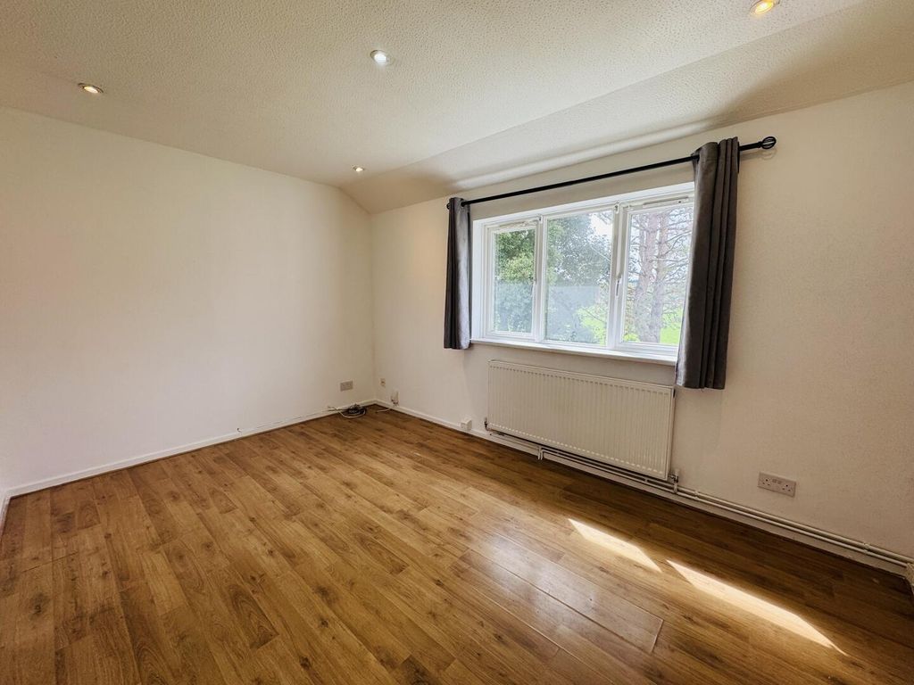 Property photo 2 of 8 Living Room