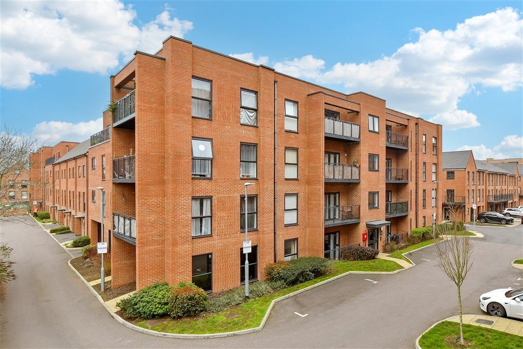 Property photo 2 of 9 External (Web)