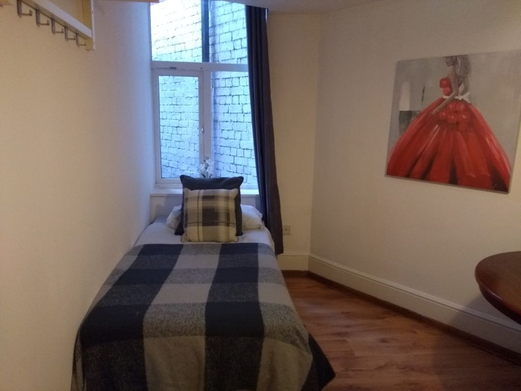 Property photo 3 of 3