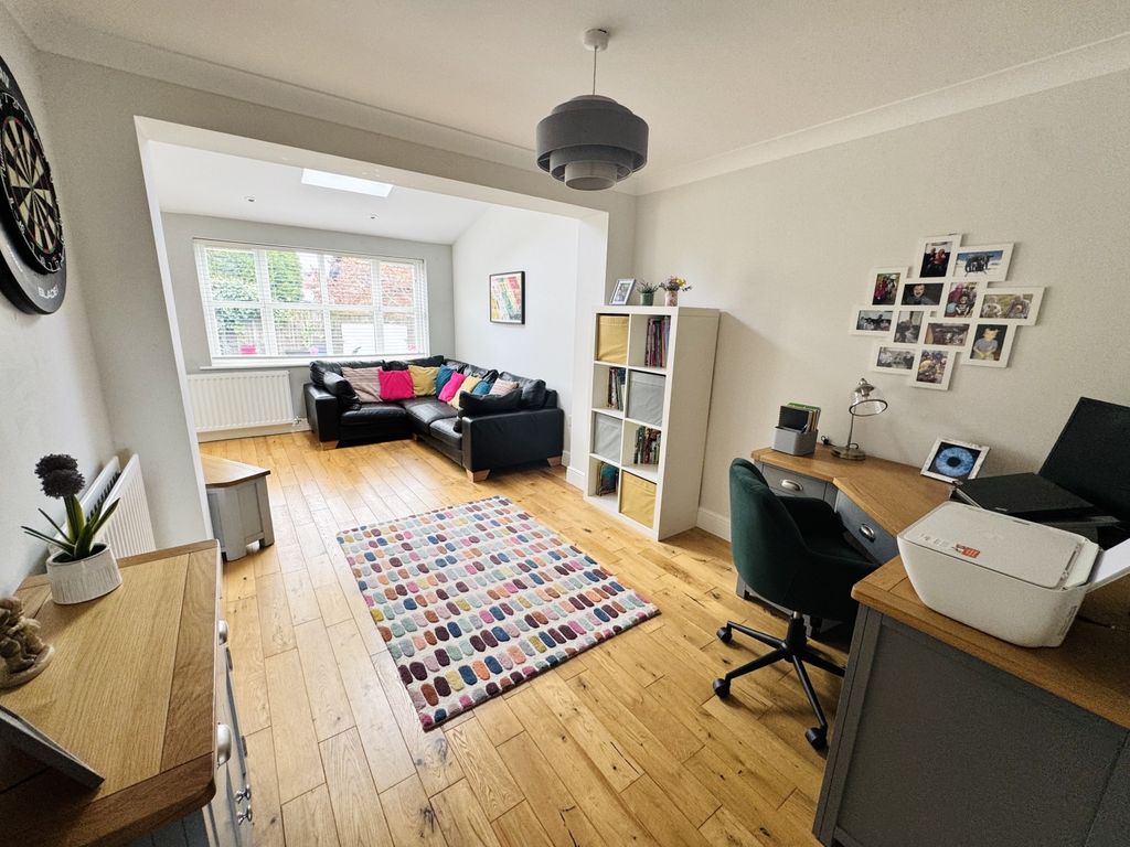 Property photo 3 of 23 Img_6016