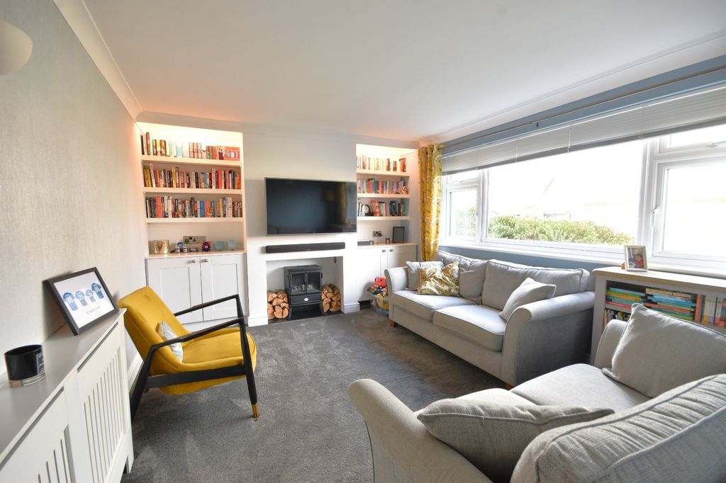 Property photo 2 of 16 Picture No. 02