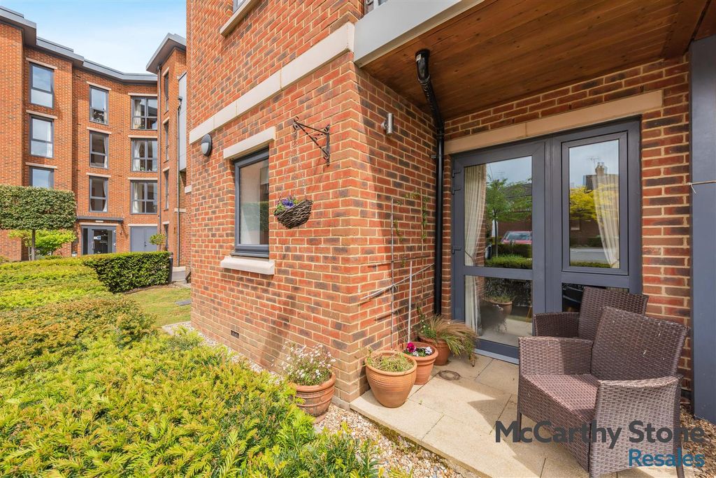 Property photo 1 of 51 8692281-Exterior04.Jpg