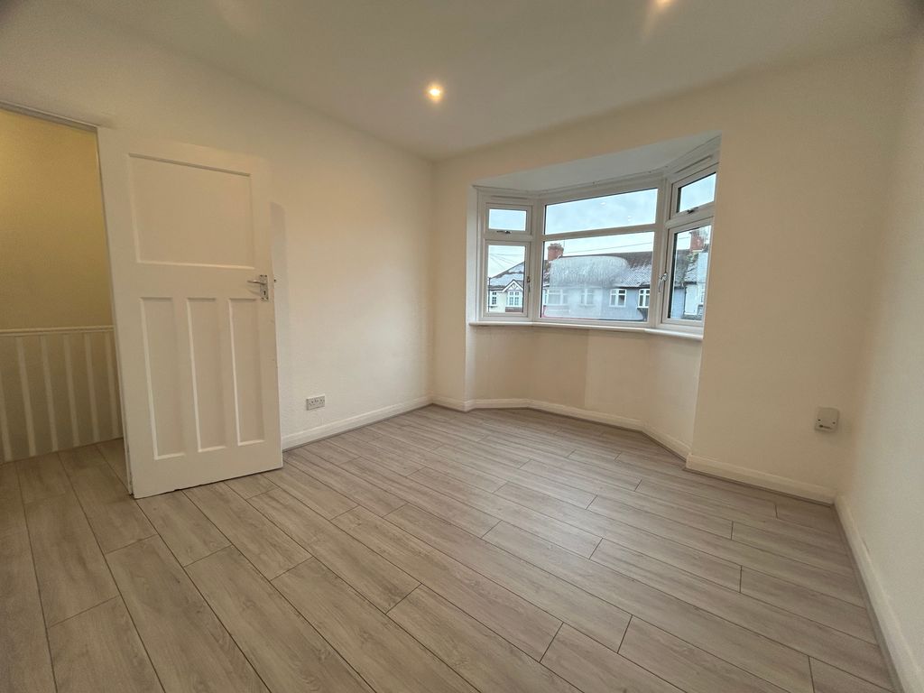 Property photo 1 of 14 Img_2130