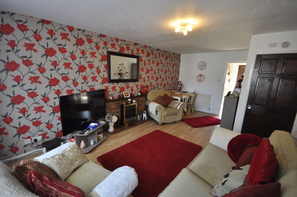 Property photo 3 of 8 Picture No. 04