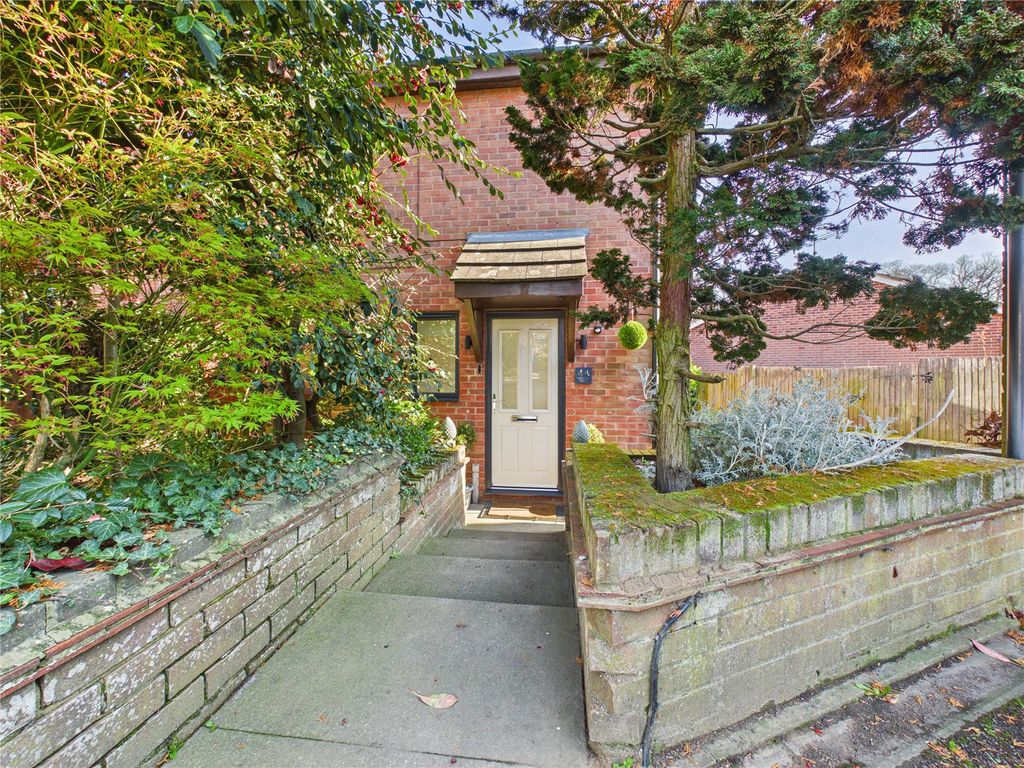 Property photo 1 of 22 Picture No. 12