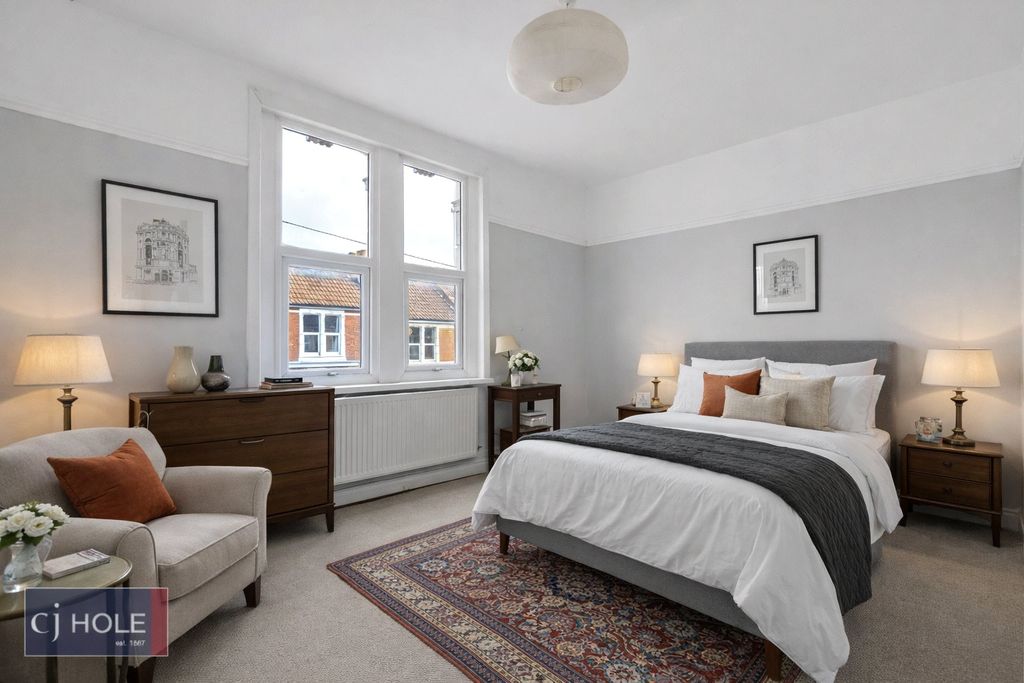 Property photo 2 of 19 Picture No. 21