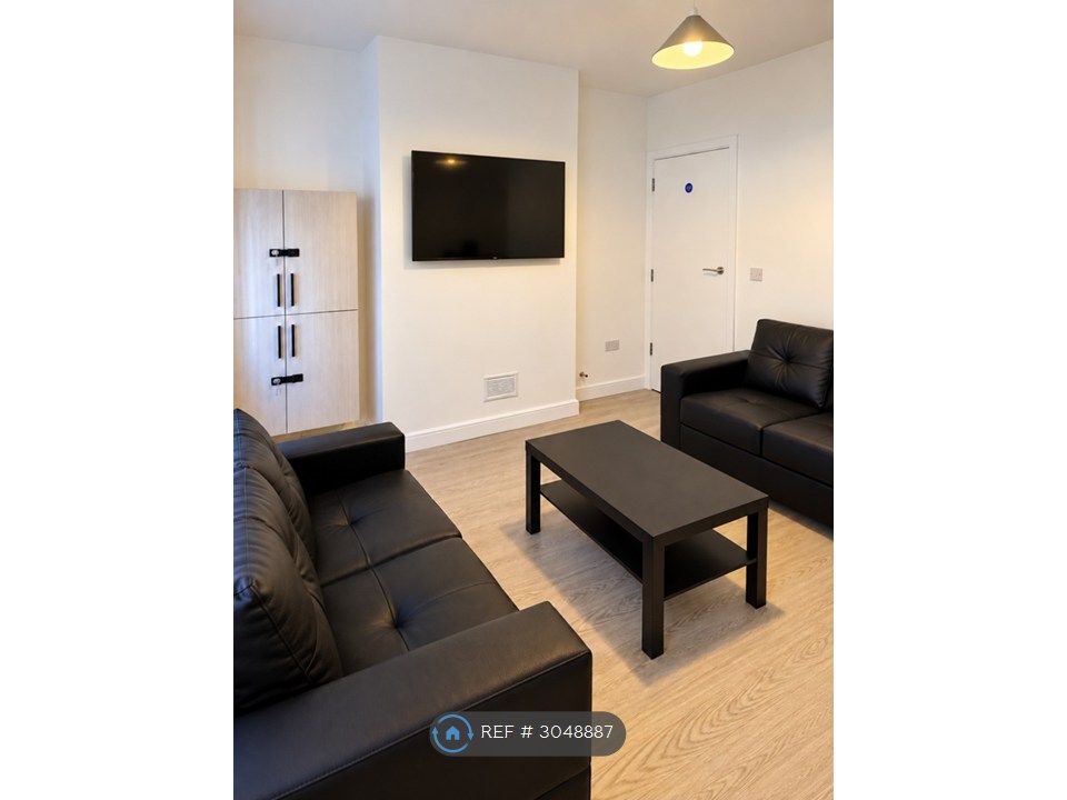 Property photo 1 of 35