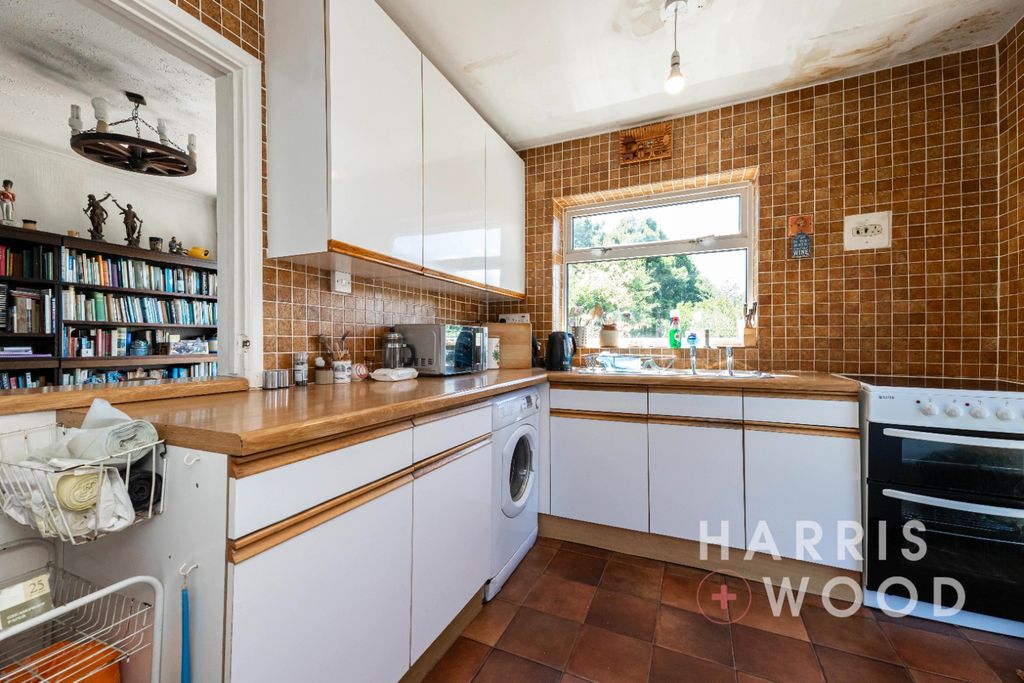 Property photo 2 of 24 4339151