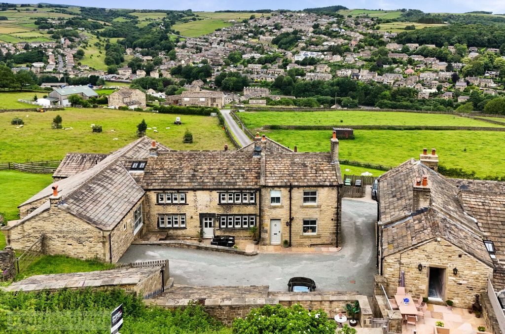 3 bed semi-detached house for saleWard Place, Ward Place Lane, Holmfirth, West Yorkshire HD9