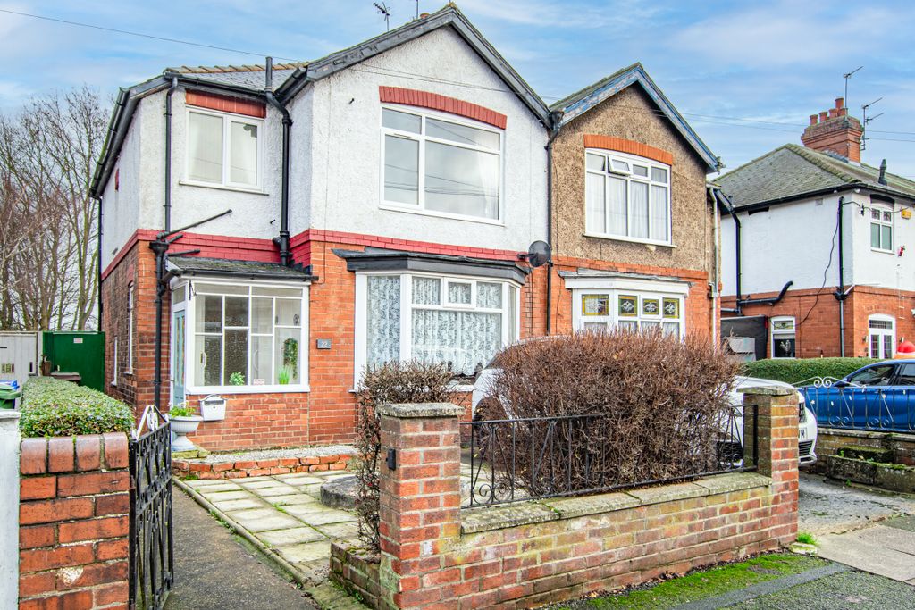 Property photo 1 of 25 Front