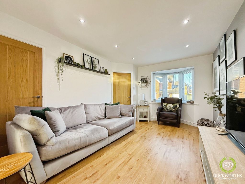 Property photo 2 of 36