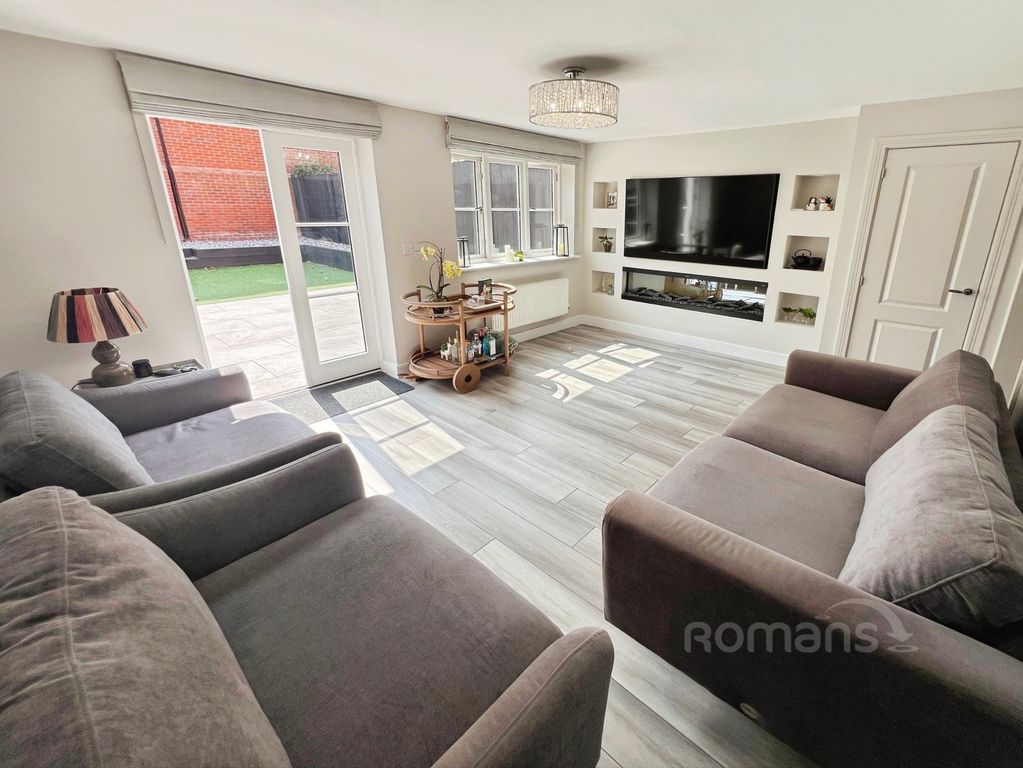 Property photo 3 of 30 Pbox-Img.Jpg