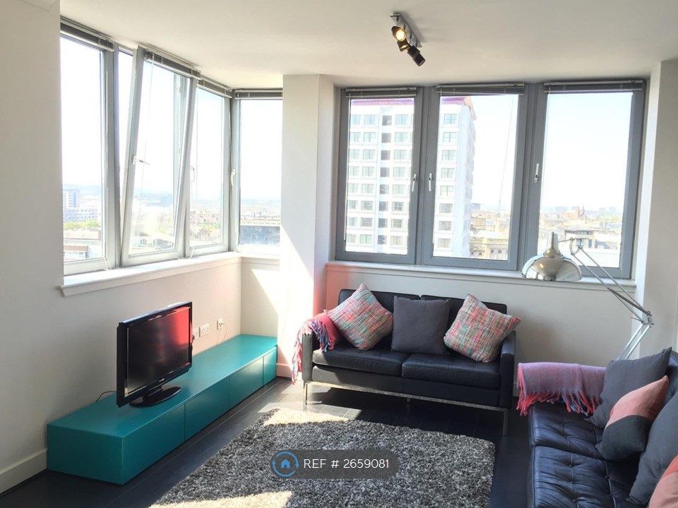 Property photo 2 of 7 Living Room