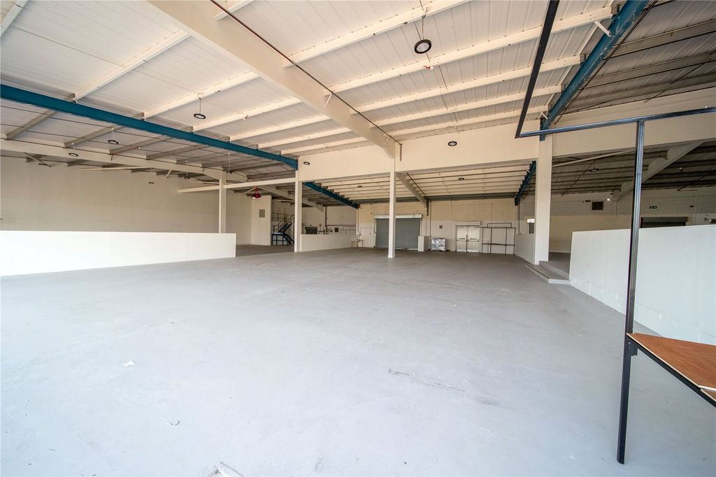 Property photo 3 of 7 Picture No. 04