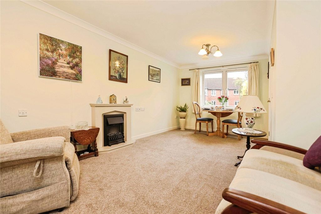 Property photo 2 of 14 Living Room