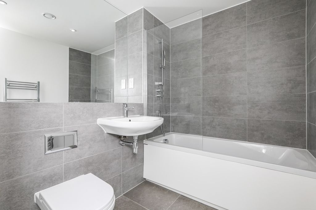 Property photo 3 of 16 Thp24712