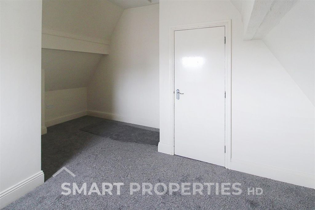 Property photo 2 of 6 Flat-7-93-New-North-Road_00006.Jpg