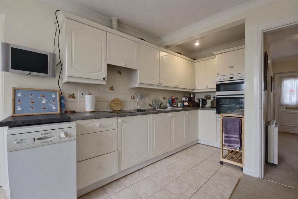 Property photo 3 of 19 5.Jpg