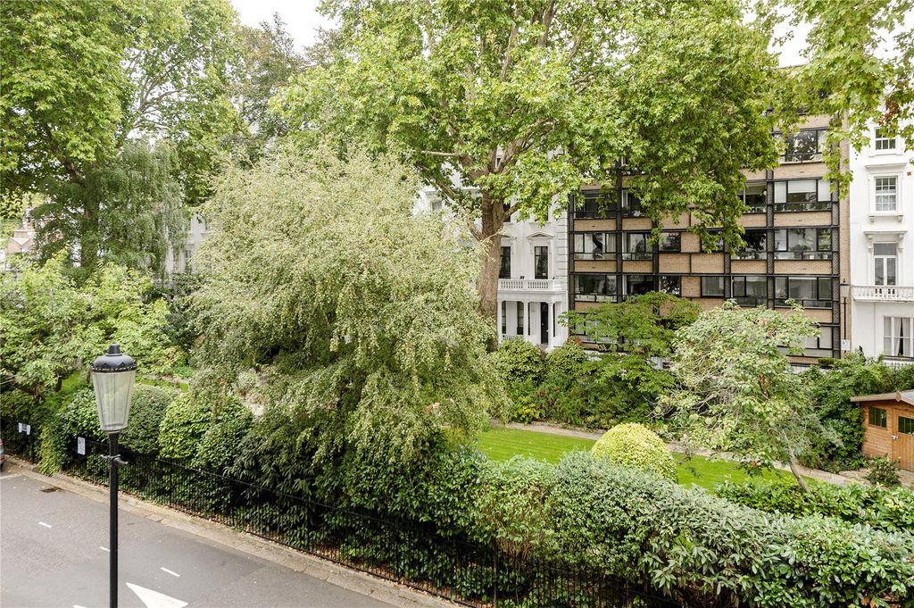 Property photo 3 of 21 View