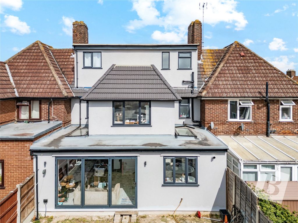 Property photo 2 of 20 Garden