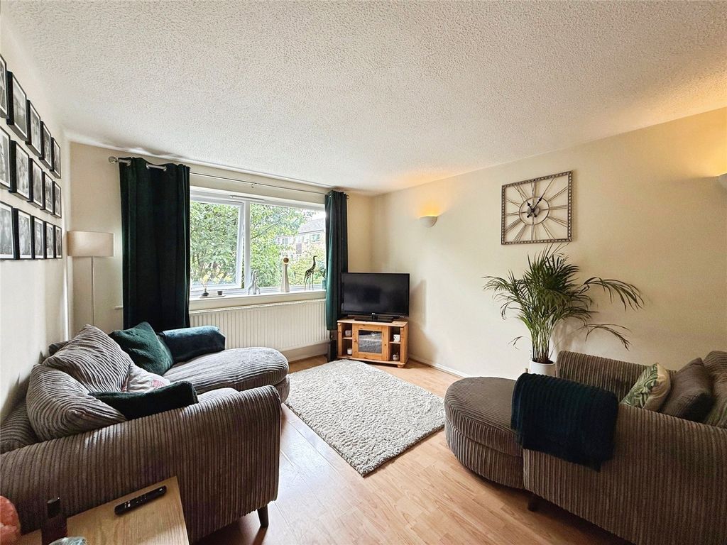 Property photo 2 of 9 Picture No. 06