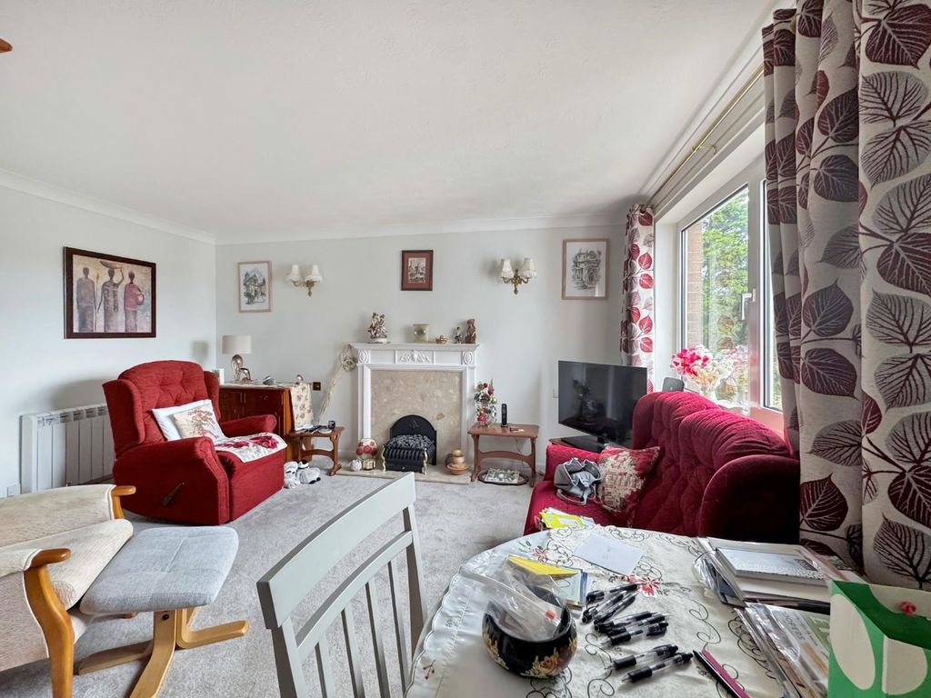 Property photo 2 of 8 4.Jpg