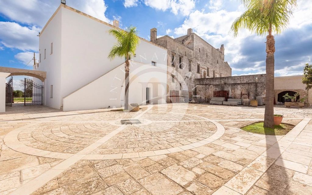 Property photo 2 of 47