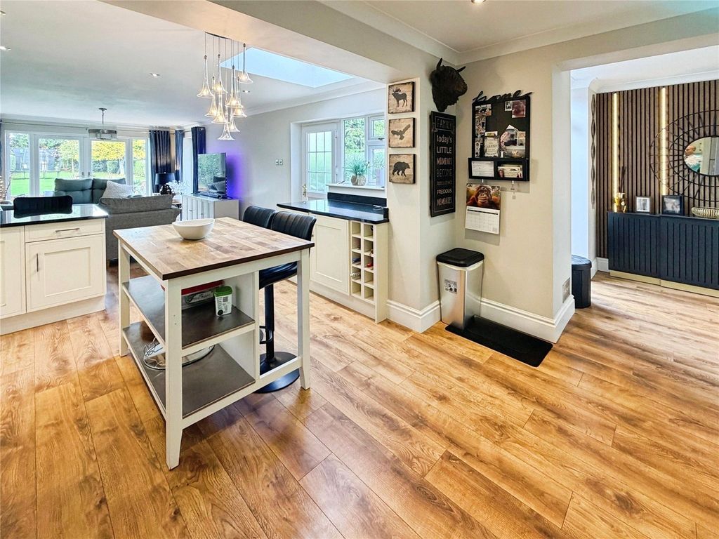 Property photo 1 of 24 Open Plan Kitchen
