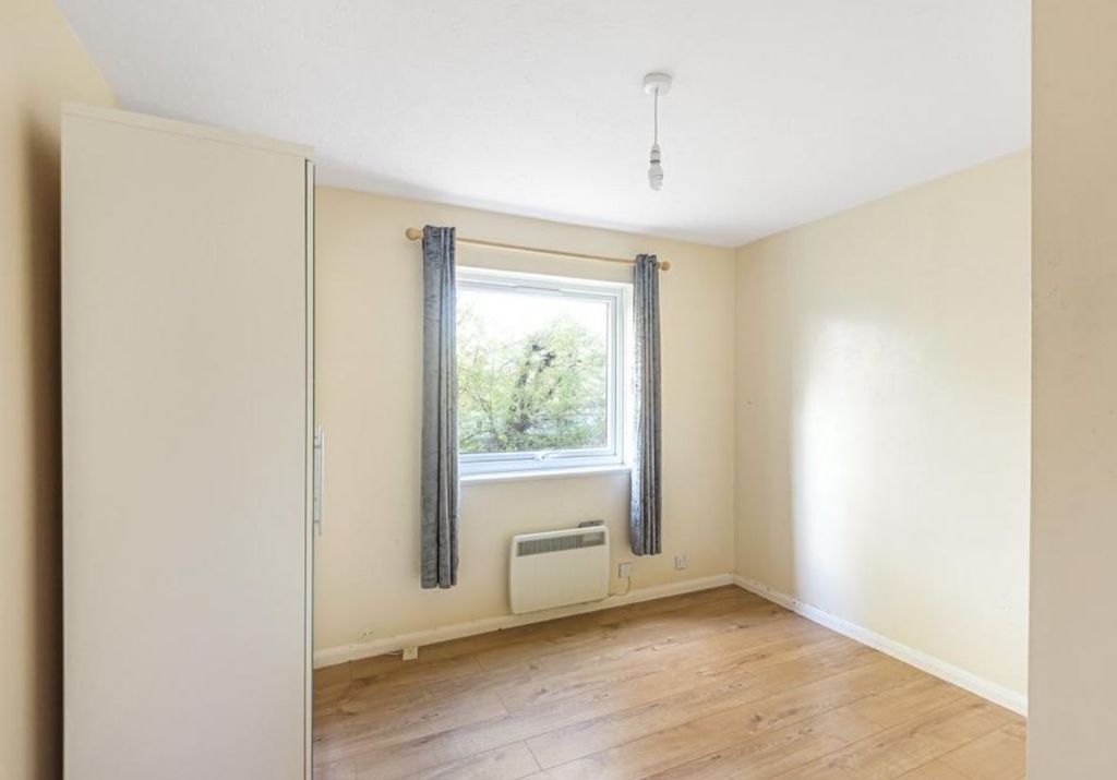 Property photo 3 of 8 3