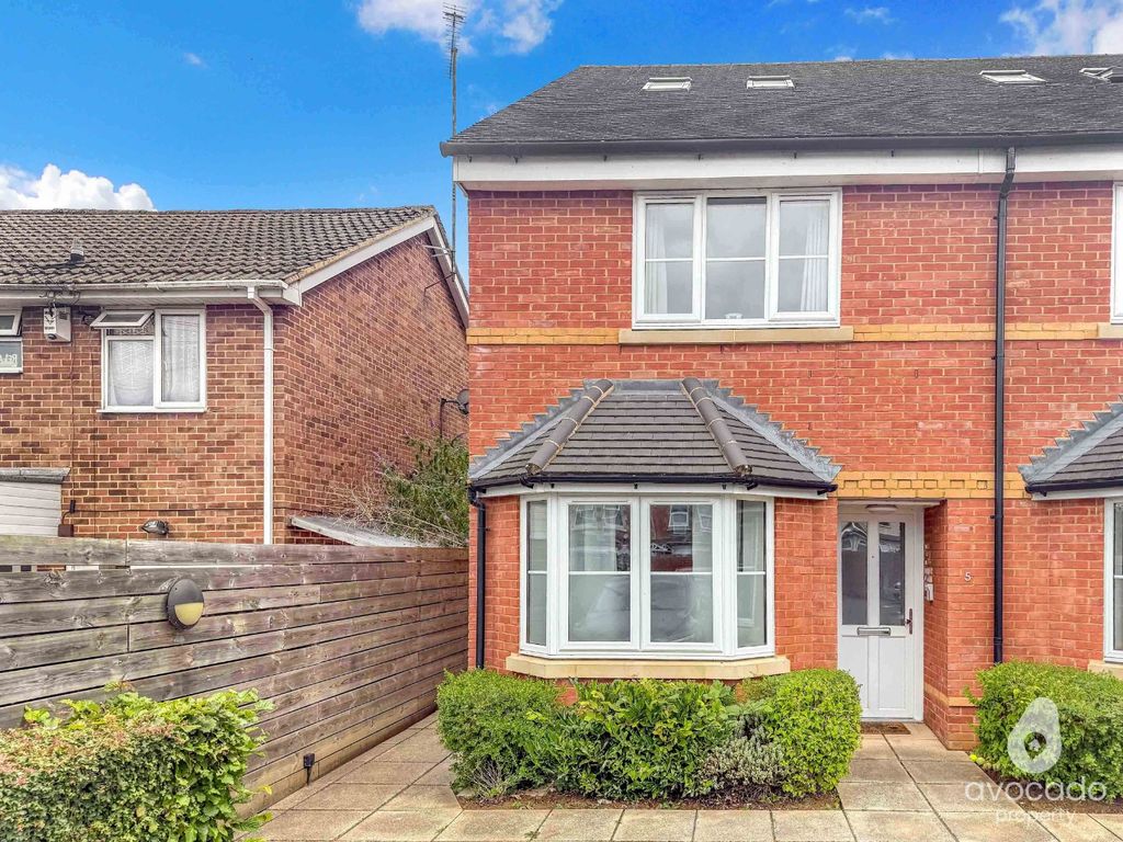 Property photo 1 of 13 5293643