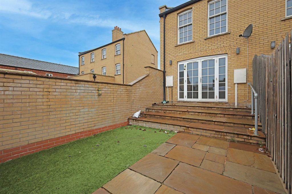 Property photo 2 of 14 Picture No. 02