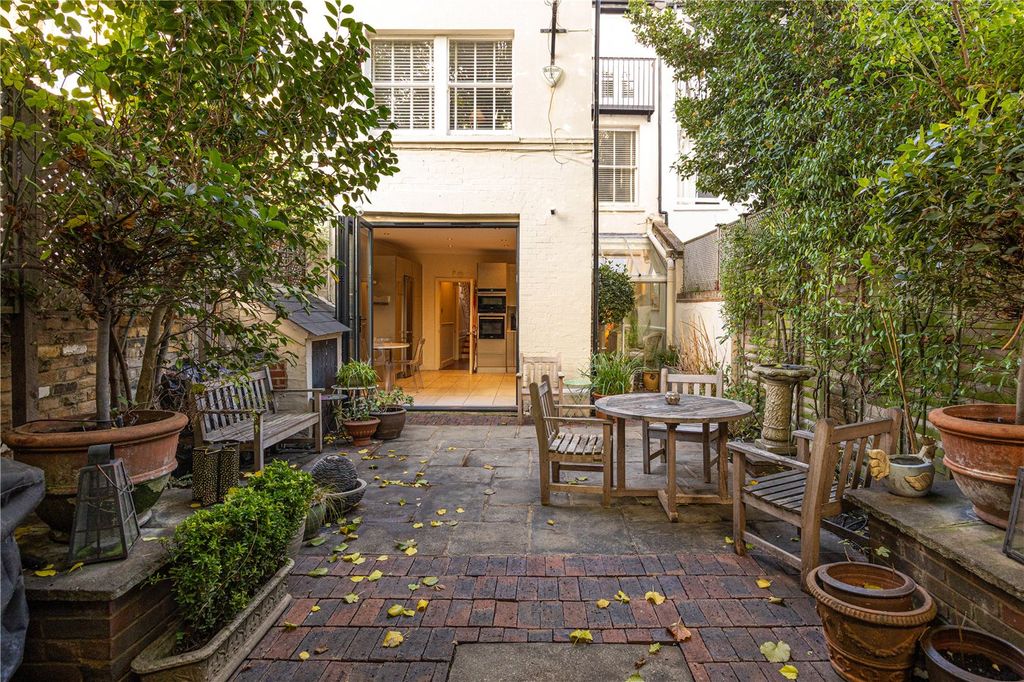 Property photo 2 of 15 Picture No. 22