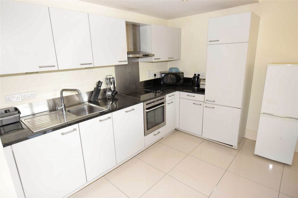 Property photo 2 of 11 Picture No. 13